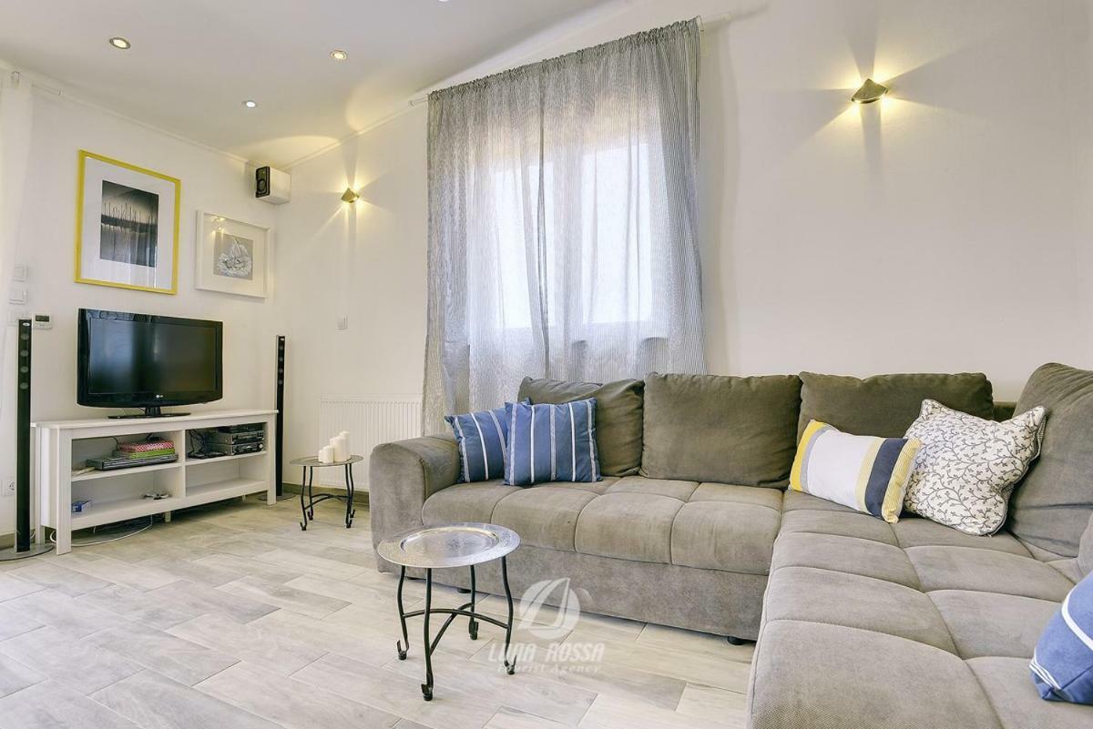 Villa Emily Peroj Extérieur photo